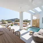 Exclusive Luxury Moca Beachfront Villa, Molos, Paros * Molos (Paros)
