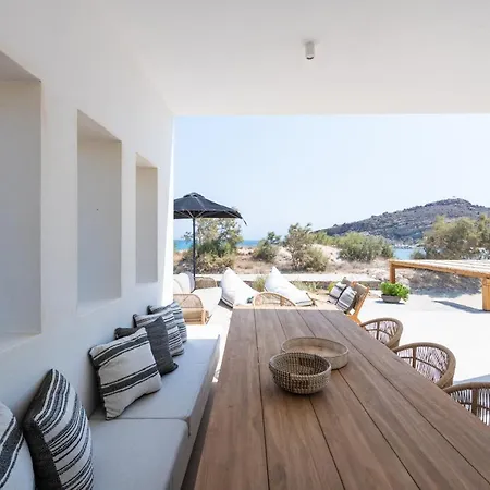 וילה Exclusive Luxury Moca Beachfront Villa, Molos, Paros *