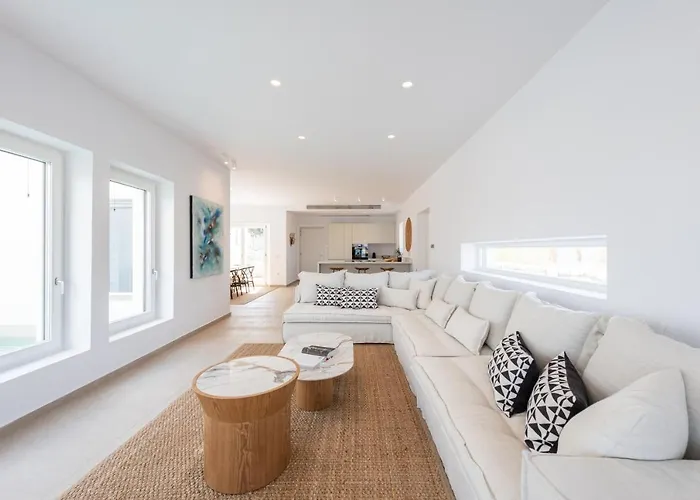 Exclusive Luxury Moca Beachfront Villa, Molos, Paros Vila *