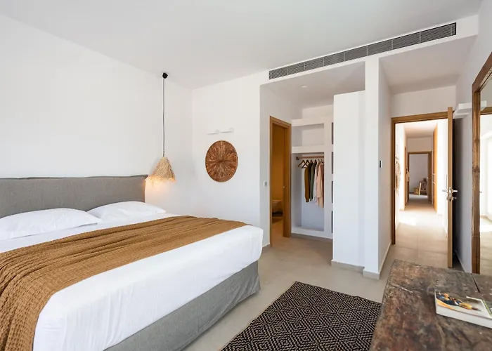 Exclusive Luxury Moca Beachfront Villa, Molos, Paros Vila *